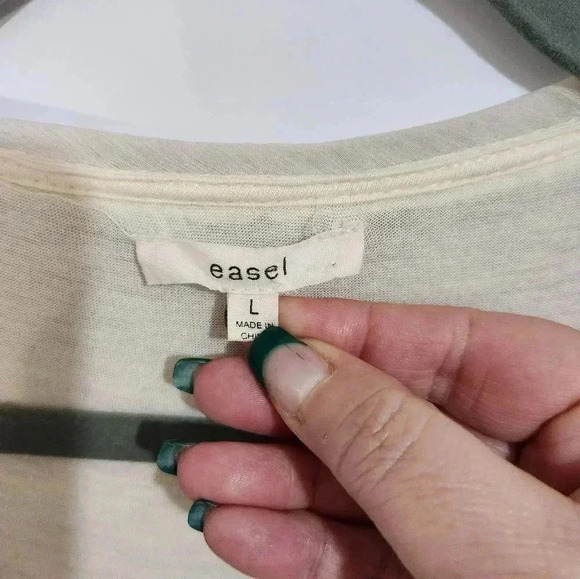 Easel cream long sleeve sweater top, size large - Picture 3 of 7